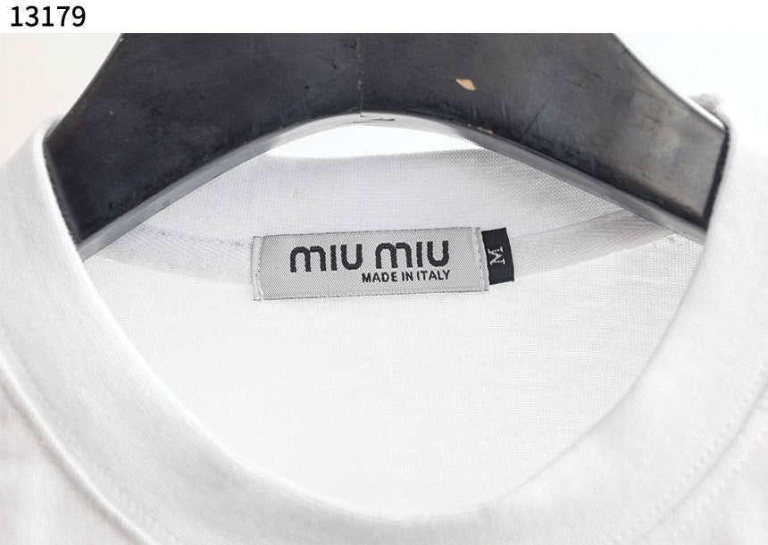 미우미우 고급 반팔