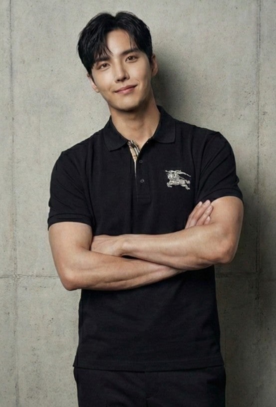 버버리 빅로고 카라 반팔