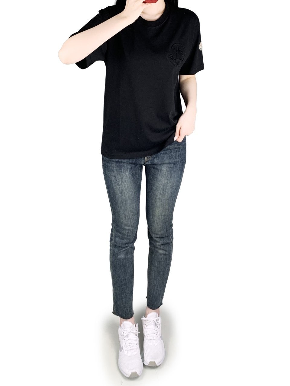 몽클 엠보로고 반팔