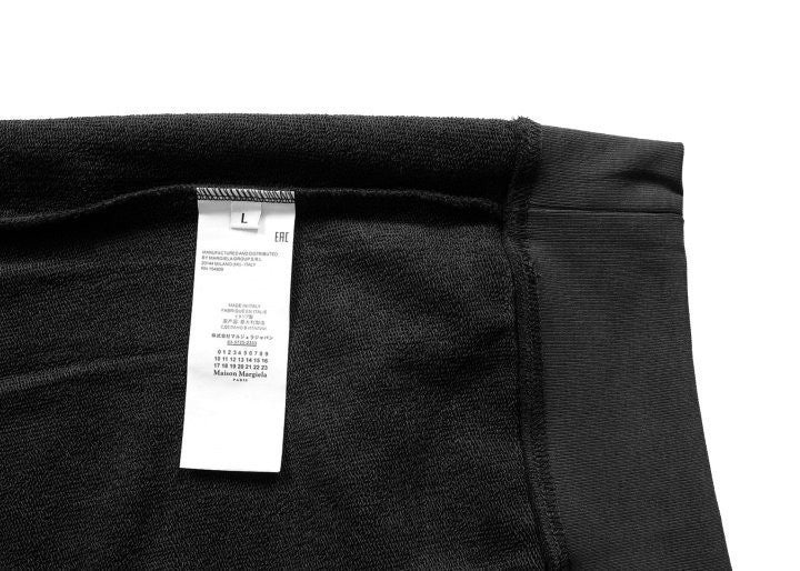 메종 로고자수 맨투맨 오버핏