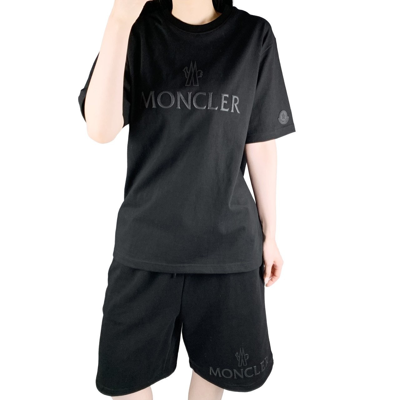 몽클 반팔 반바지 세트-