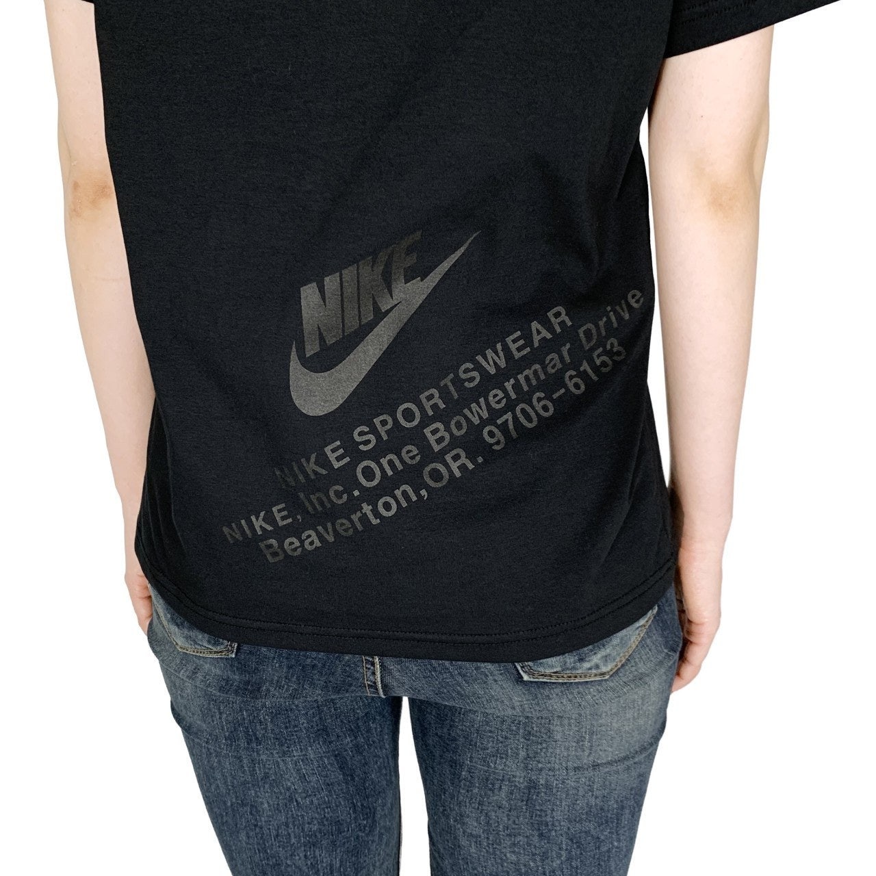 나키 빽로고 반팔-