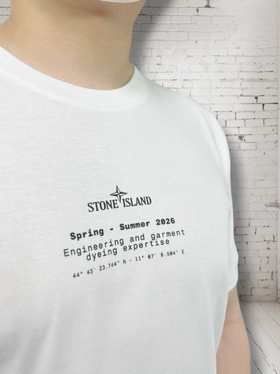 스톤 콤파스 반팔-