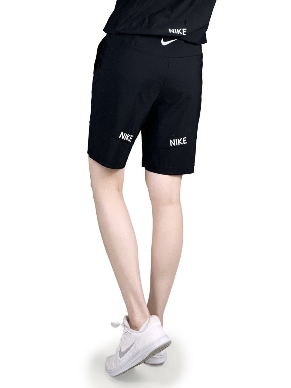 나키 차이나 반집업 반바지 세트-